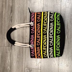 EUC Robin Ruth California Women's over the shoulder zippered Tote